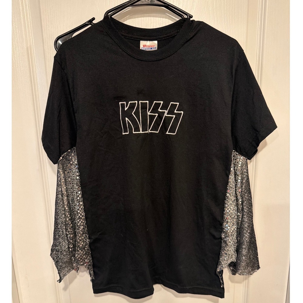 VTG Kiss Rock Band Graphic Metal Tee Silver Sequin Bat Wings Hanes Small Shirtl
